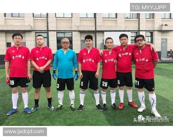 足球团队协作实力评比上海足球队荣获第三名佳绩 足球团队协作实力评比上海足球队荣获第三名佳绩